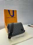 Сумка Louis Vuitton District Damier Graphite мужская черная кожаная