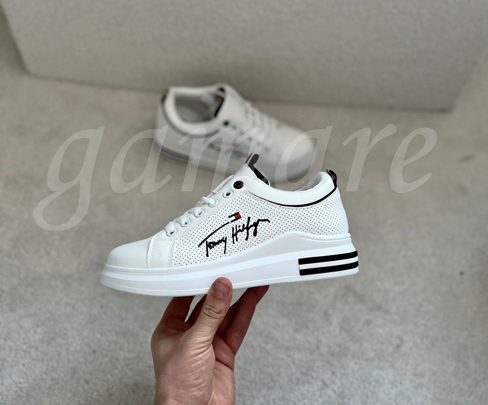 Tommy Hilfiger białe damskie nowe trampki nowe białe buty TH