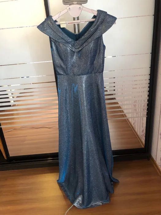 Продам вечірню сукню