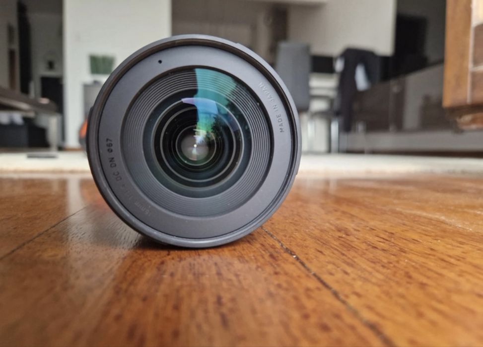 Obiektyw Sigma 16mm f/1.4 DC DN Contemporary (Sony E) 67mm – jak nowy