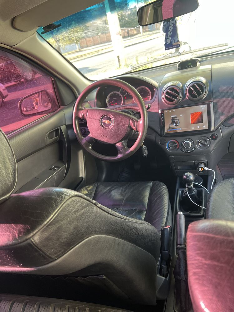 Продам chevrolet aveo Т250 2008 года в идеальном состоянии 1.5 бензин