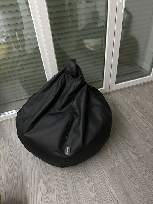 Puff pele preto - Outspace