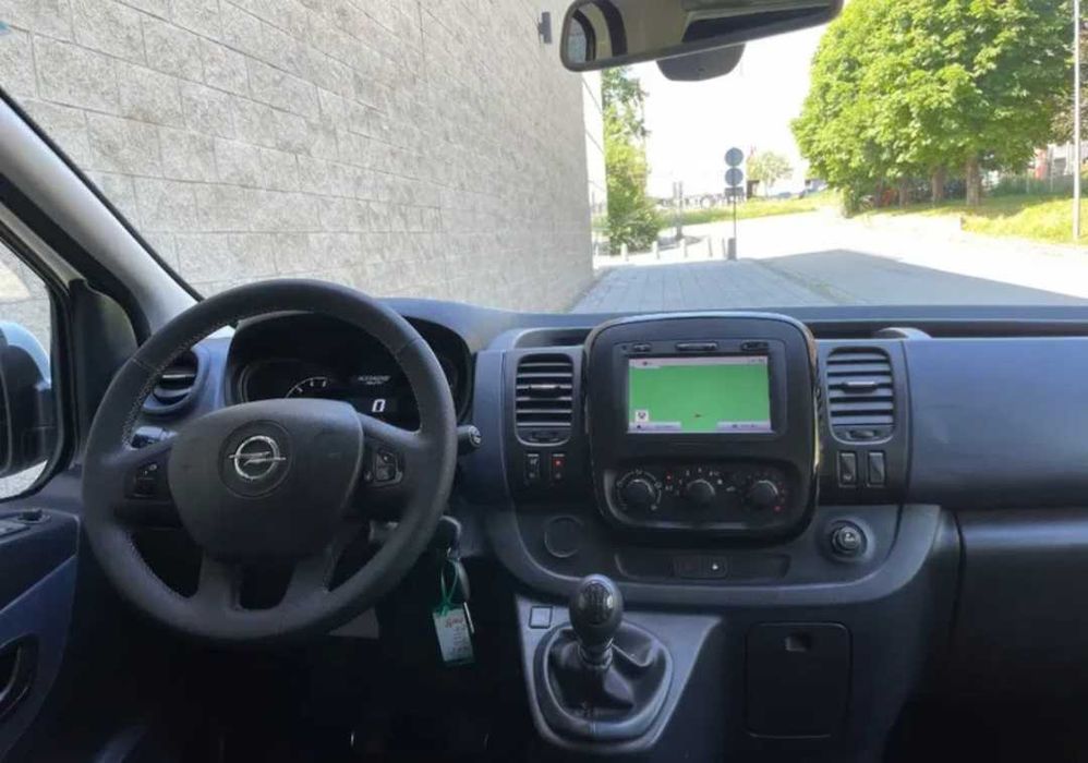 DO WYNAJĘCIA BUS 9-osobowy Opel Vivaro PROMOCJA!!! 99zł / doba