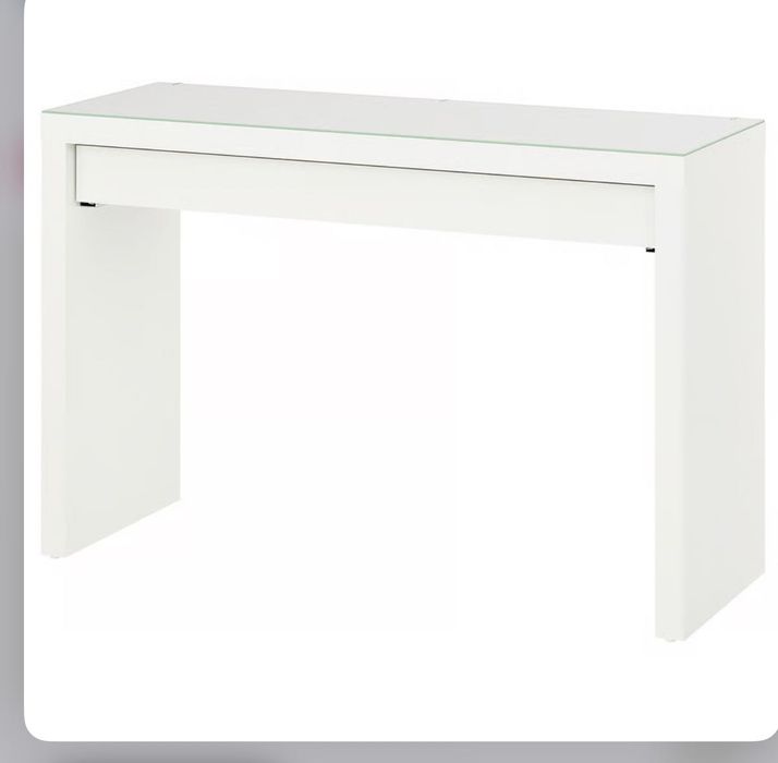 Toucador branco Ikea com tampo de vidro