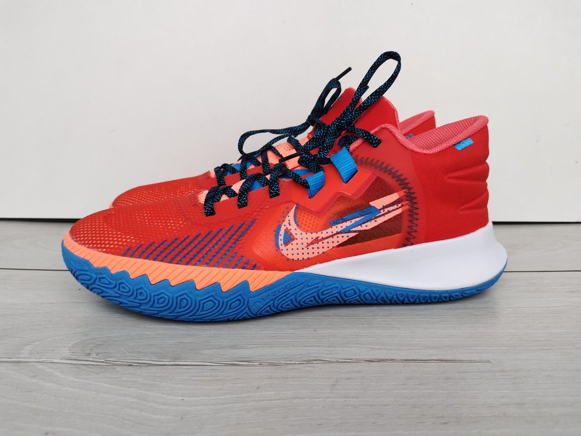Нові оригінальні баскетбольні кросівки Nike kyrie flytrap 5