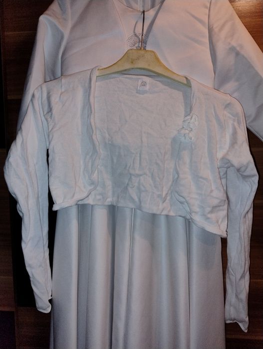 Alba komunijna plus 3 sweterki ,sukienka