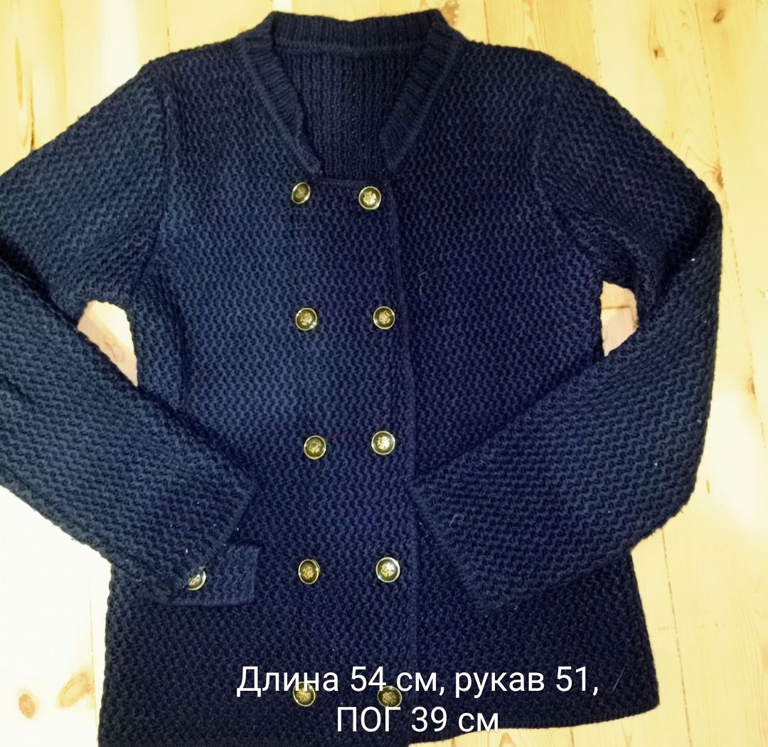 Свитер кофта на девочку р. 146