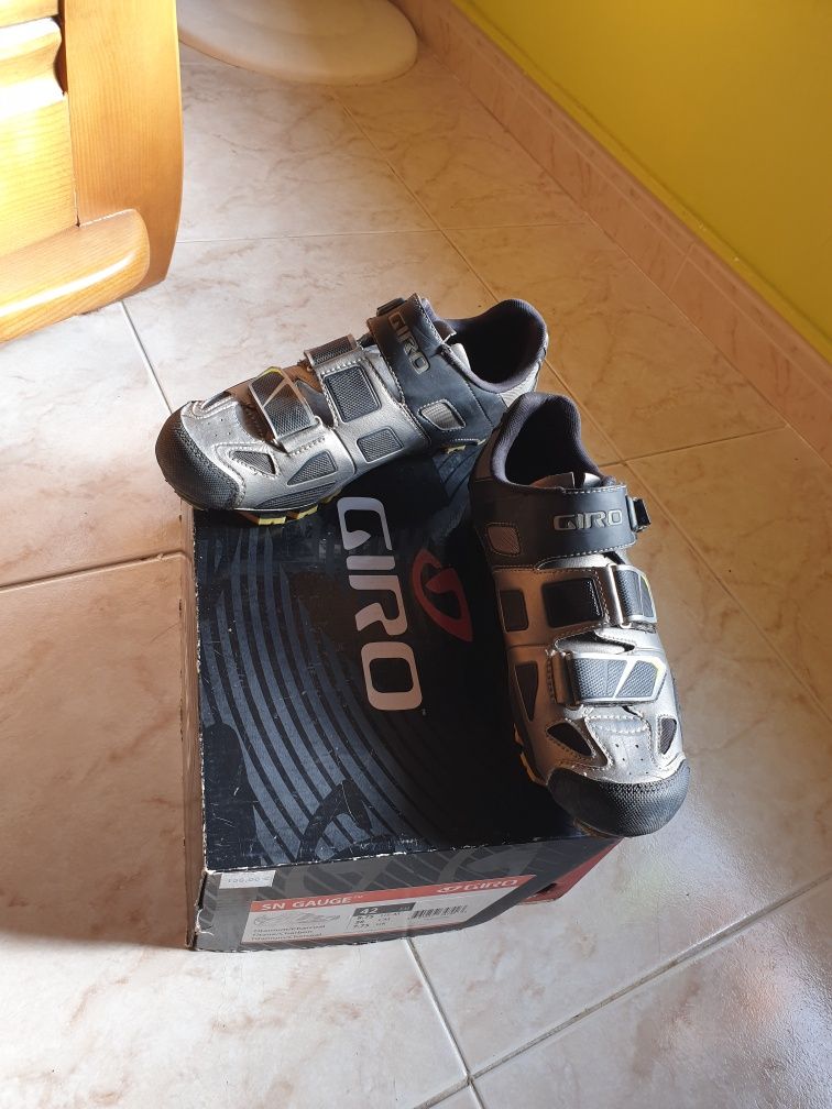 Sapatos de btt GIRO