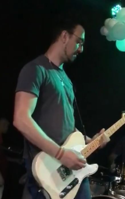 Aulas de guitarra Prof° Fernando Brisola