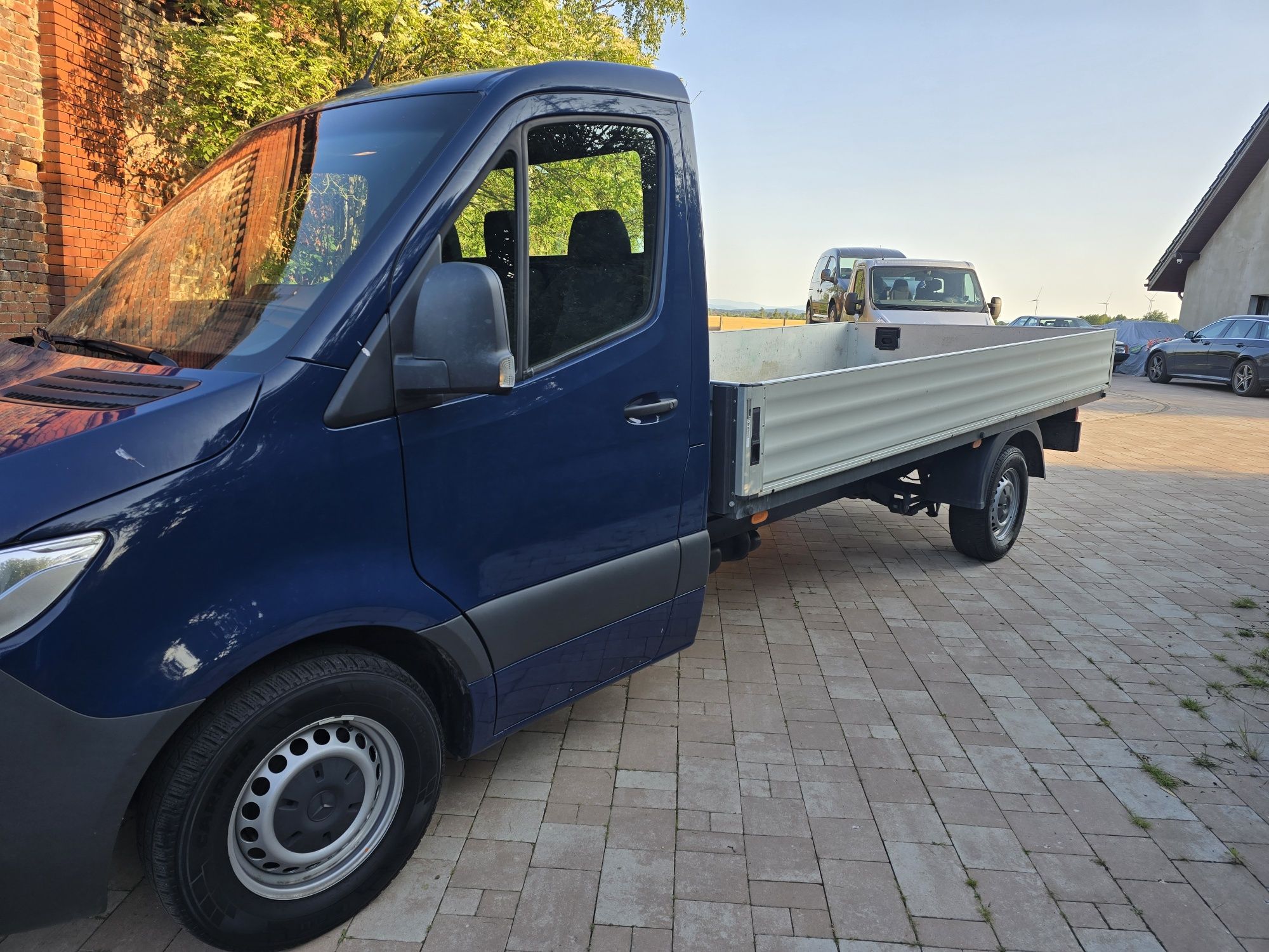 Paka przyczepa aluminiowa DUŻA Mercedes Sprinter