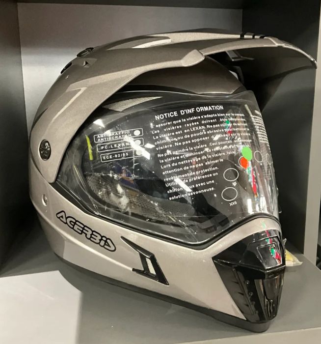 Capacete acerbis