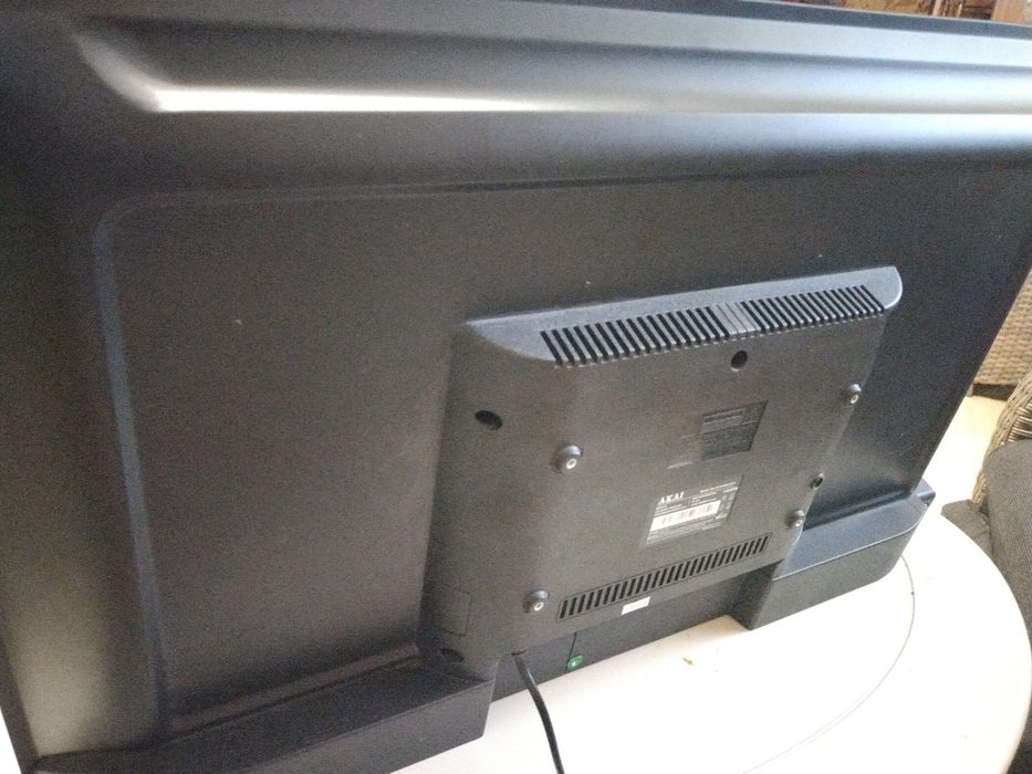 Телевизор 32 AKAI HDMI