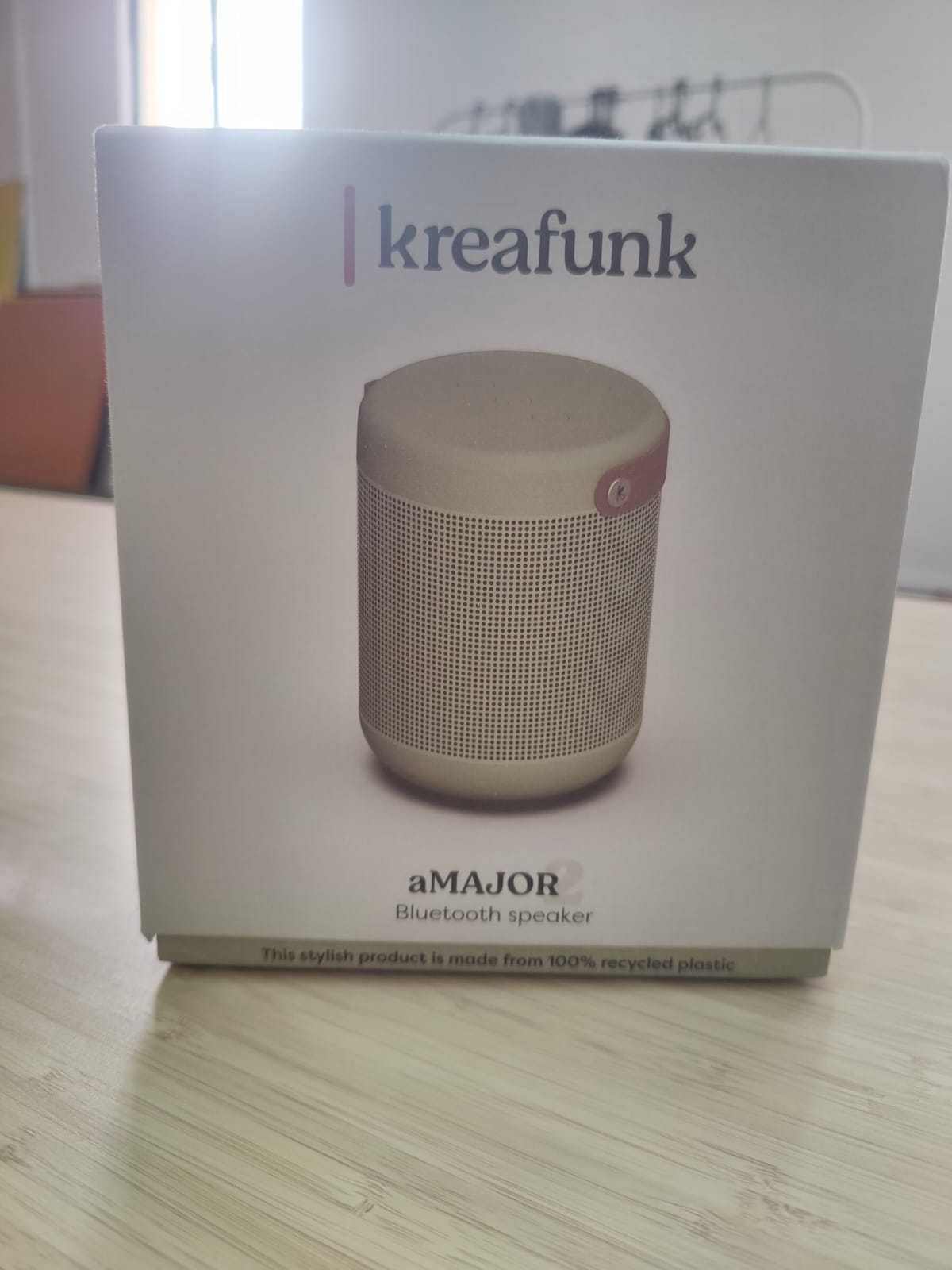 kreafunk speaker NEW / novo verde