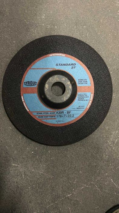 Discos de rebarbar / desbaste TYROLIT STANDARD 27
