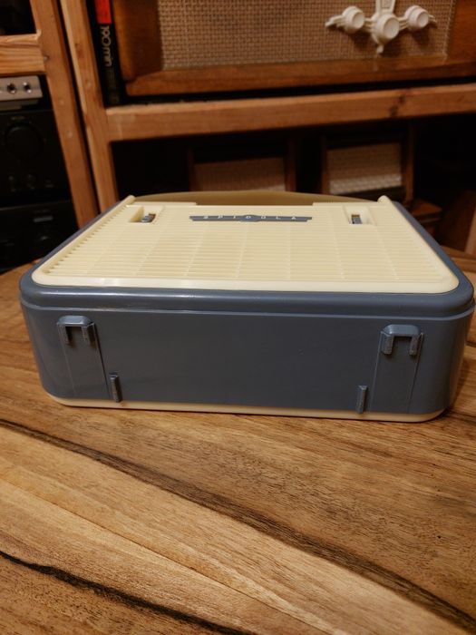 Радиоприёмник вэф СПИДОЛА.