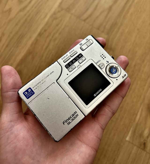 РІДКІСНИЙ Kyocera Finecam SL300R