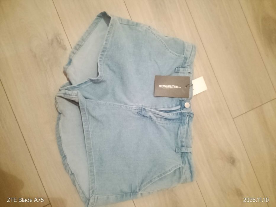 Шорти жіночі  Pretty littlething