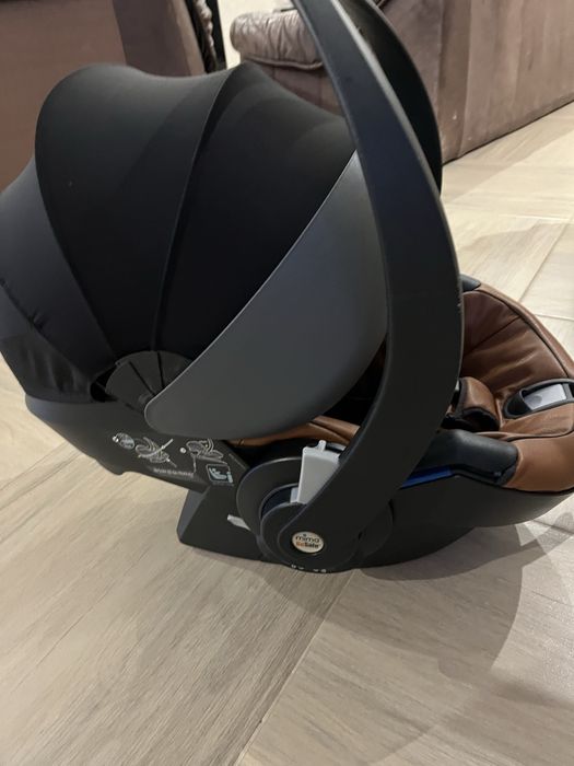 Коляска Mima Xari 3в1