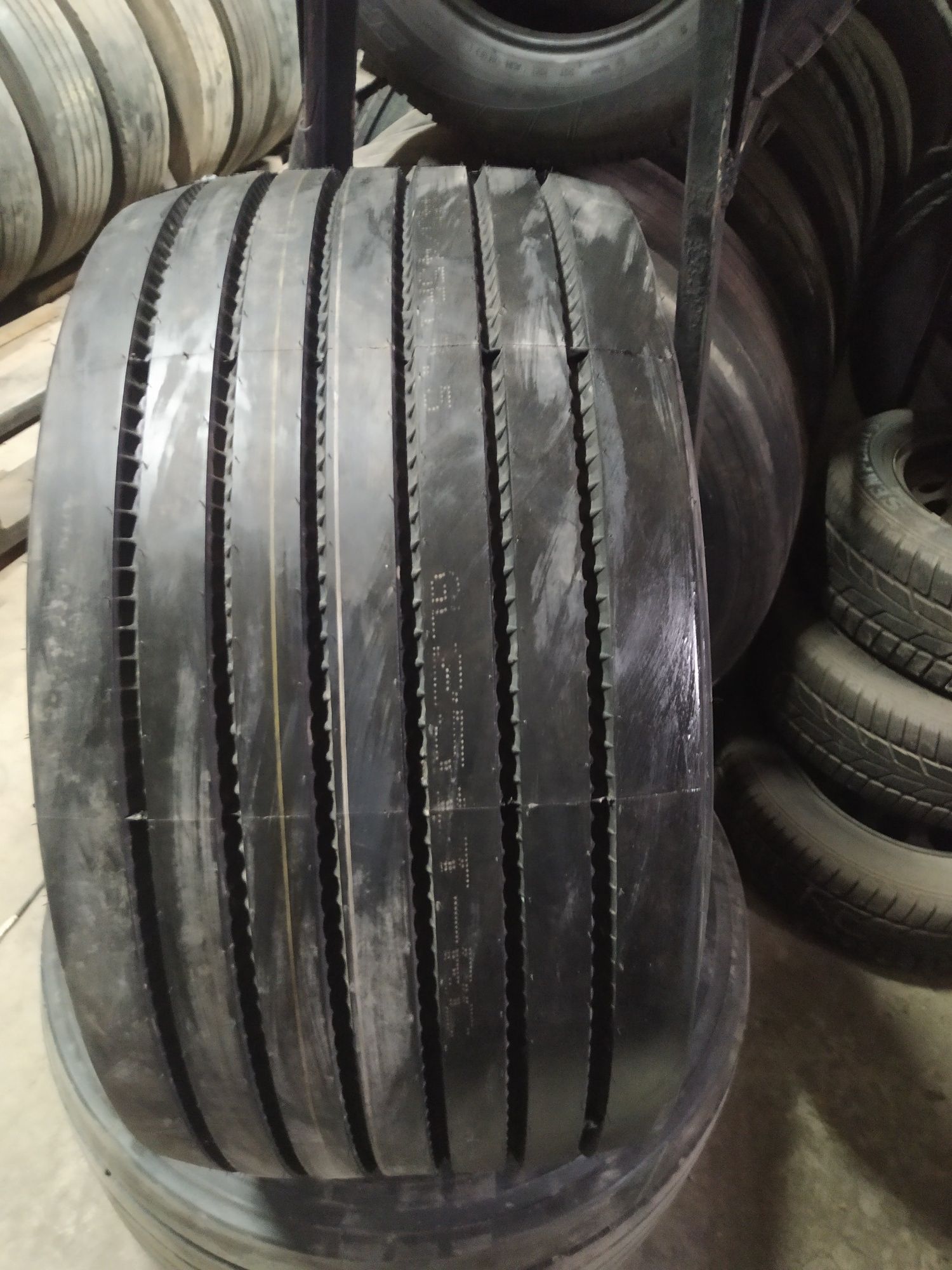 445/45 r 19.5 прицепная шина Samson.