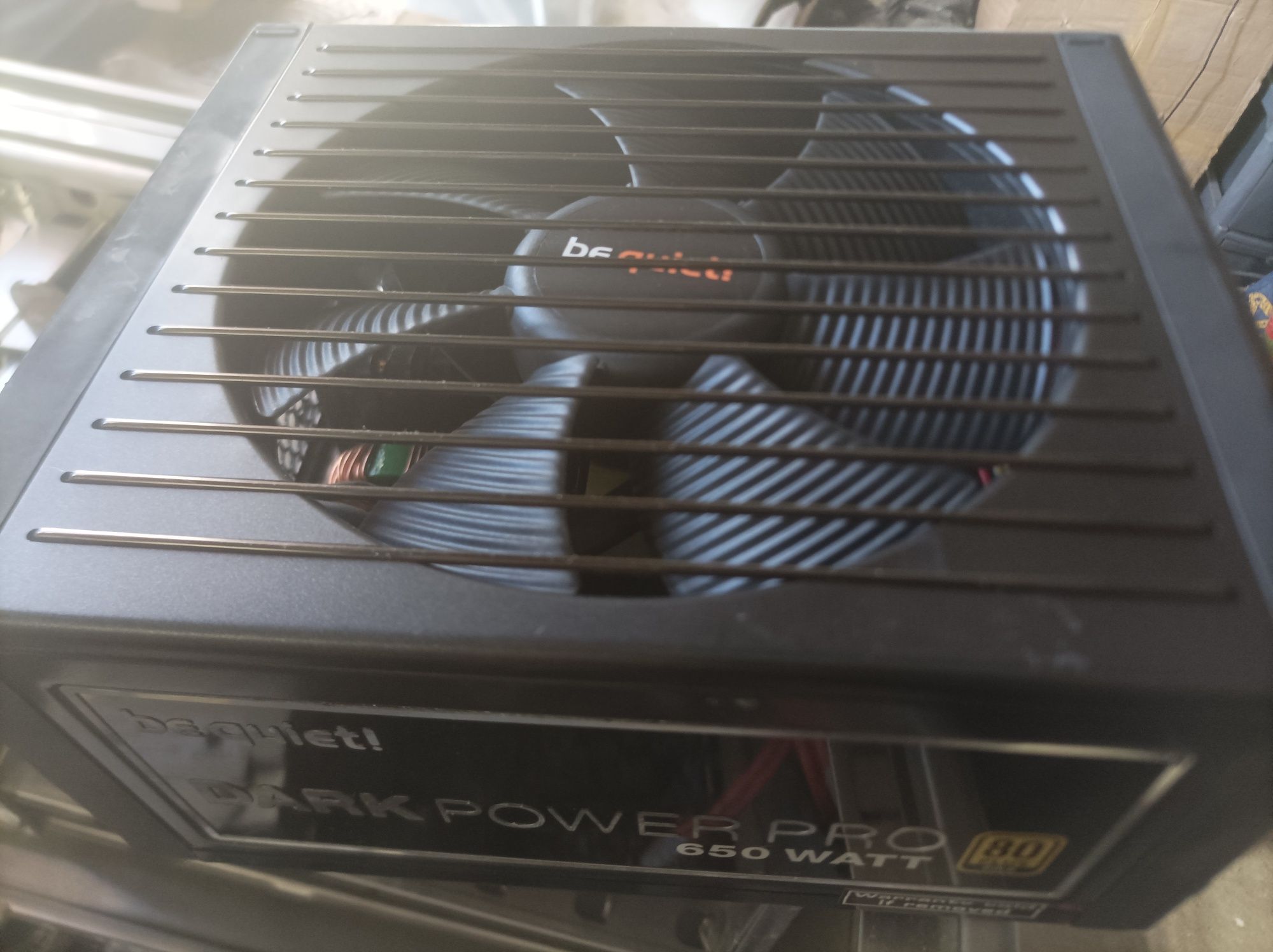 Fonte Be Quiet 650W