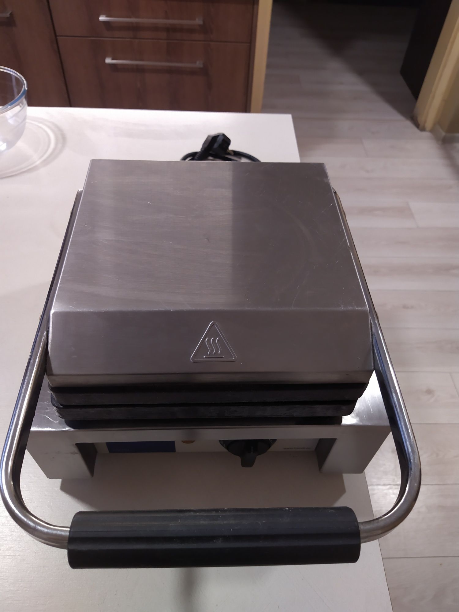 Gofrownica Hendi gastronomiczna 1500W