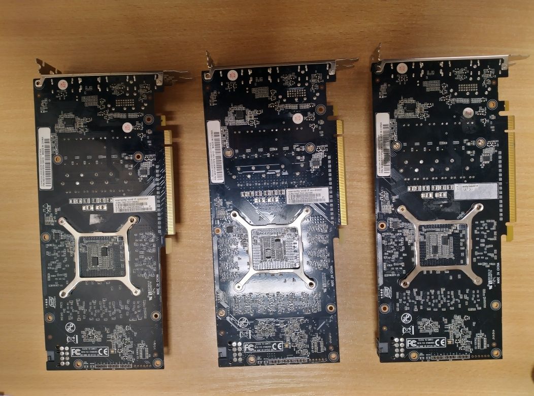 Продам три не працюючі відеокарти Palit GTX 1060 3 Gb одним лотом.
