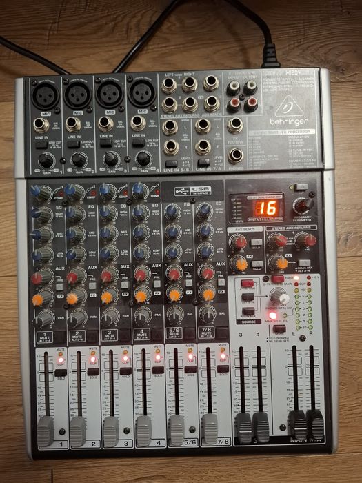 Sprzedam mikser Behringer xenyx 1204USB