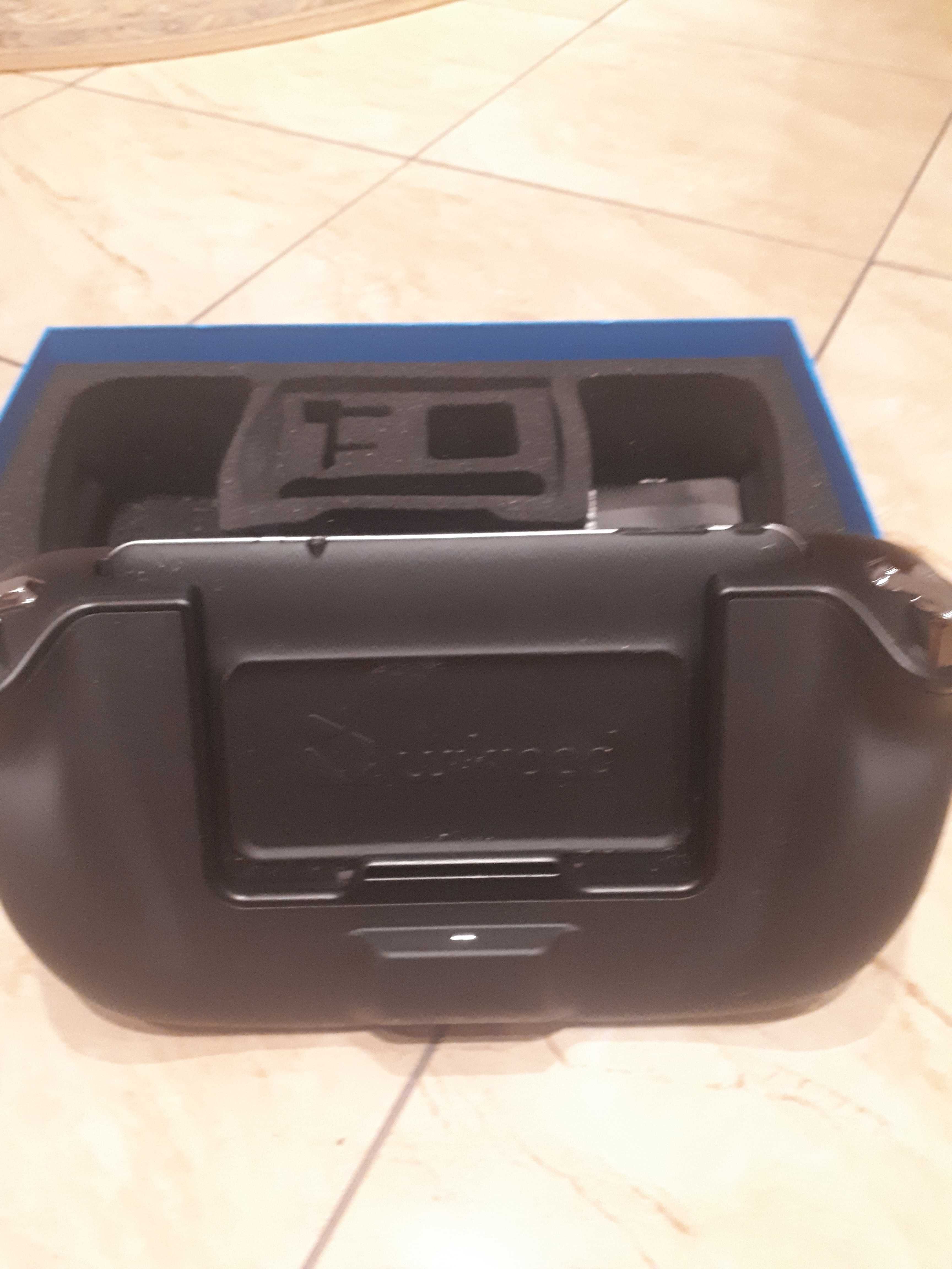 Tablet 7" + kontroler do gier na części Wikipad
