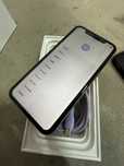 Sprzedam iphone 11 kolor bialy