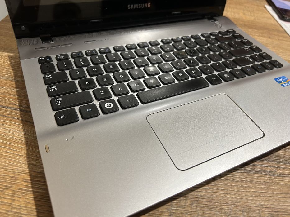 Notebook Samsung qx311 stan bdb 15,6’’