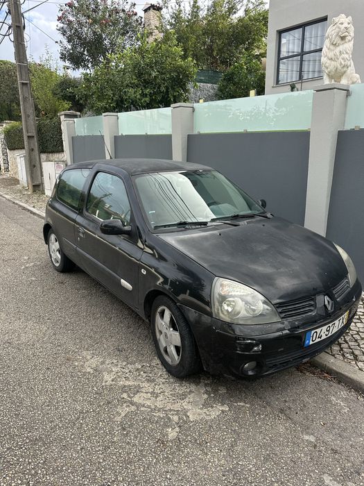 Carro comercial renailt clio