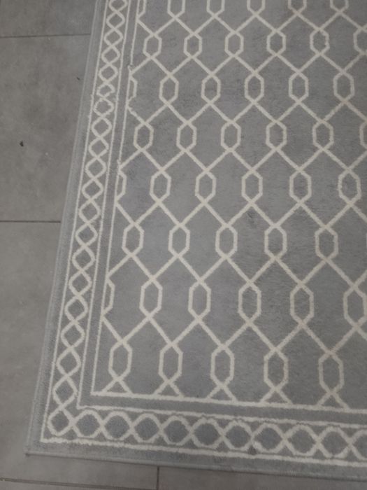 Sprzedam dywanik 190x134 cm