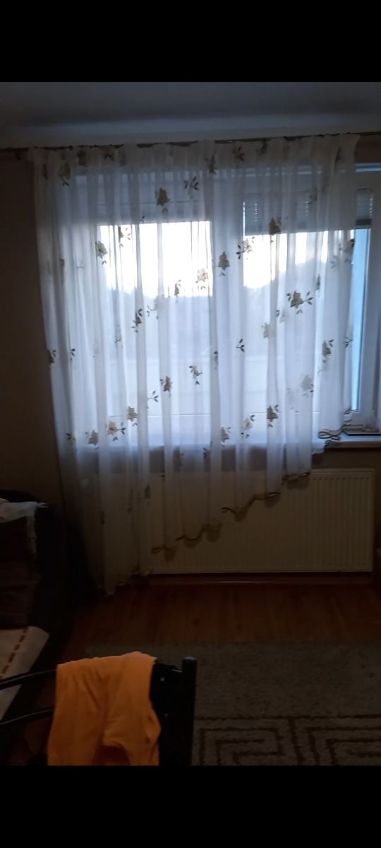Karnisz i firanki