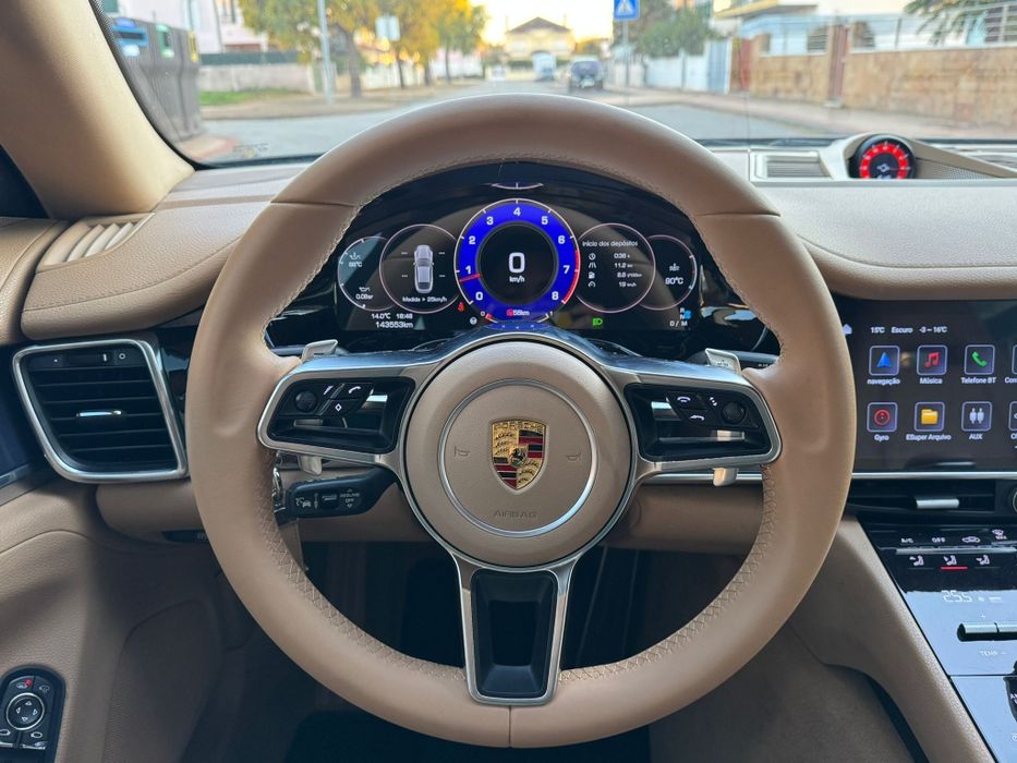Porsche Panamera 3.0 platinum edition