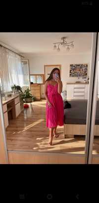 In the style sukienka midi pink plisowana r m nowa (wypada większą 40)