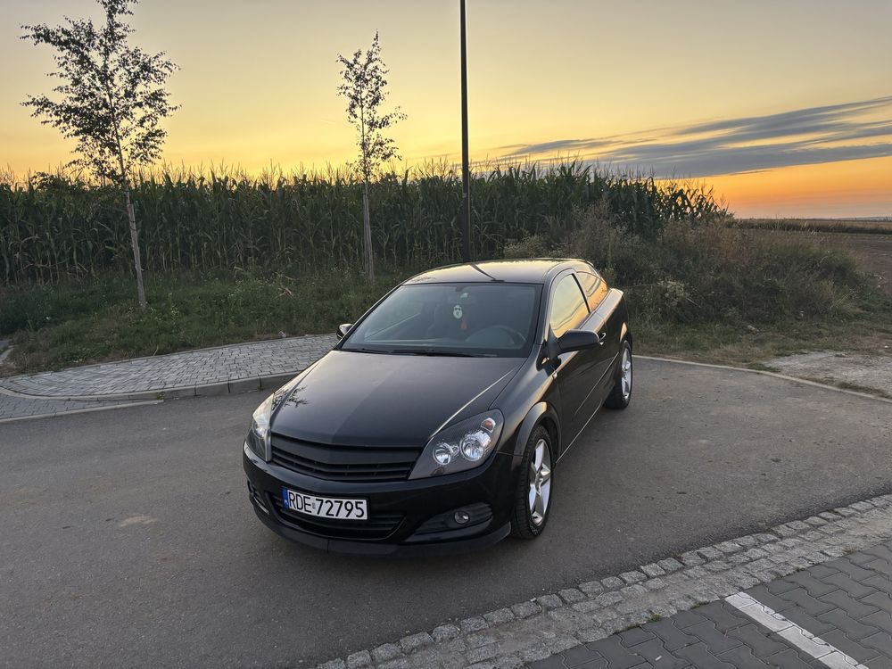 Opel Astra  H GTC 1.8 benzyna