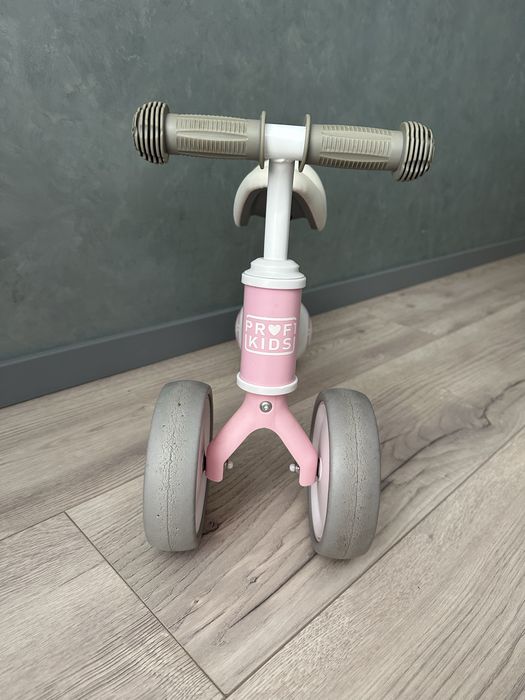 Беговел беговіл