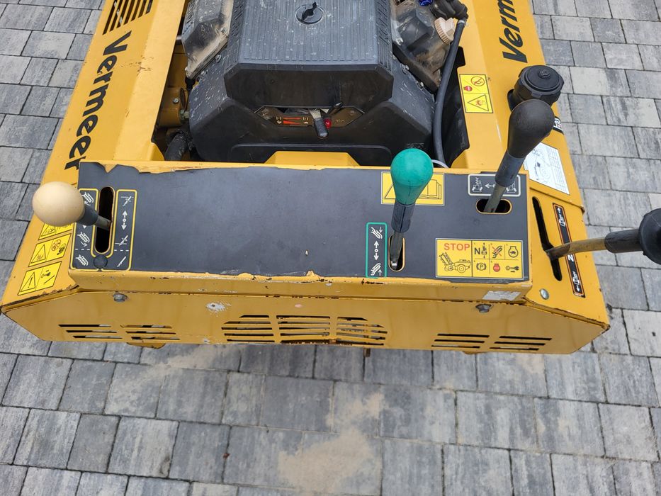 Koparka łańcuchowa Vermeer rt200