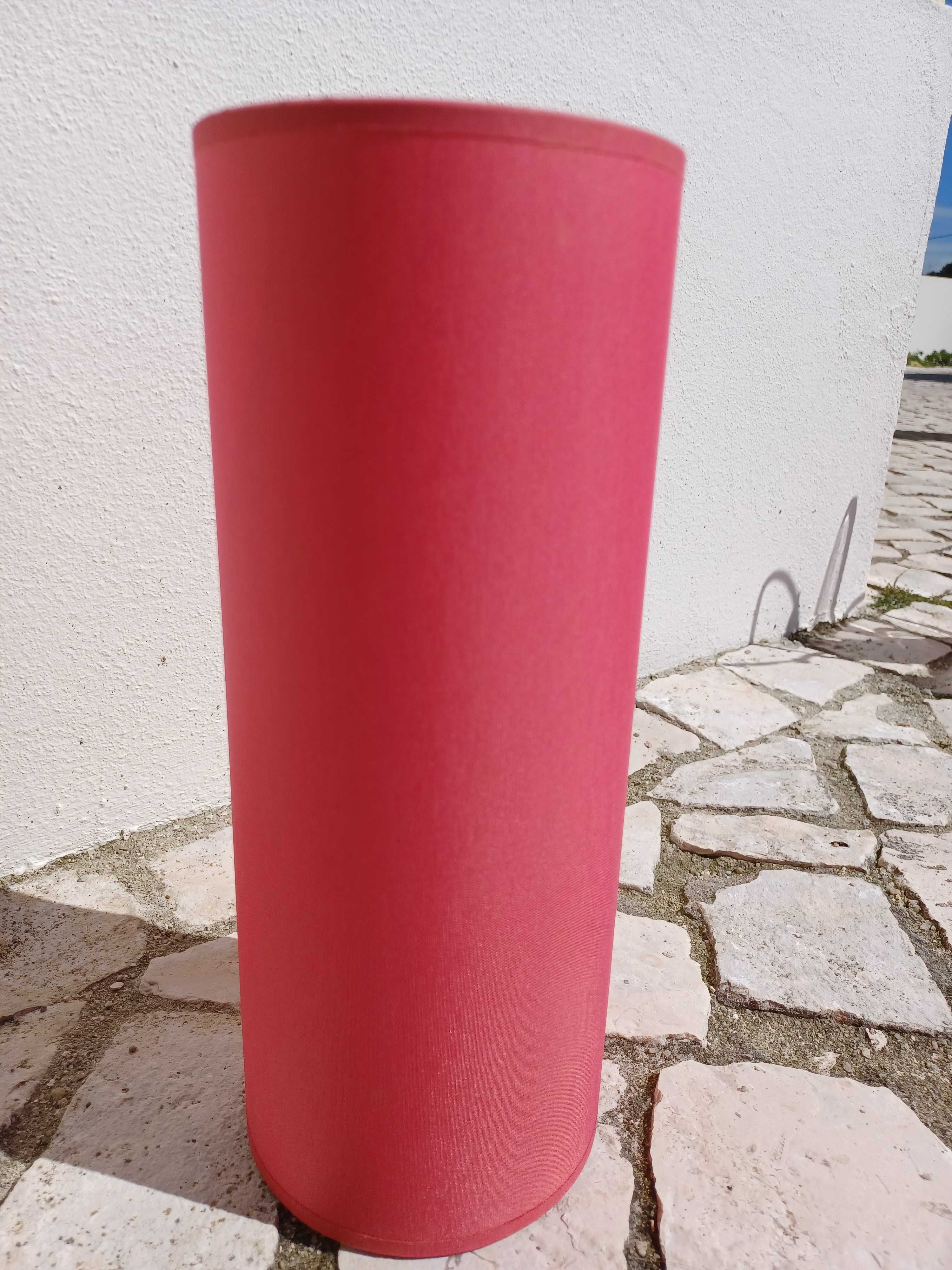 Candeeiro rosa "Fada madrinha" para quarto de menina