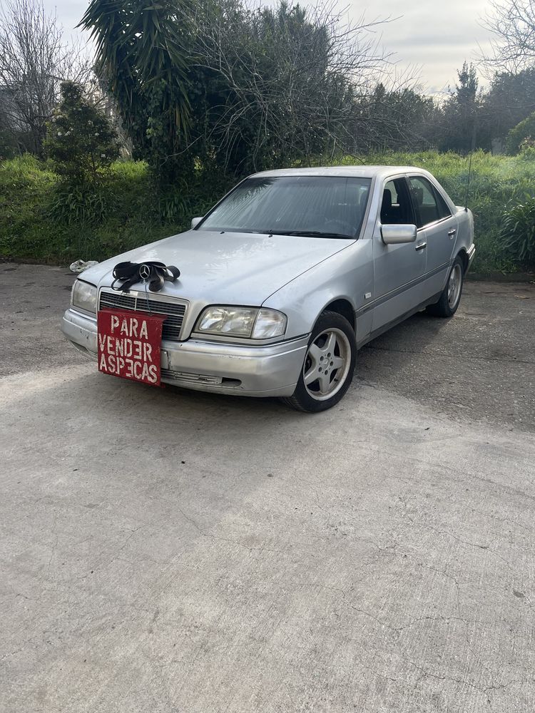 Mercedes . C . 2.2 D Ano 1996