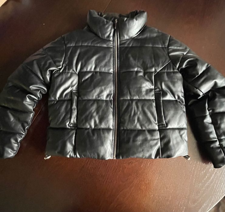 Зимова куртка,жіноча