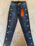 Femenne jeans booty-lifting effrct