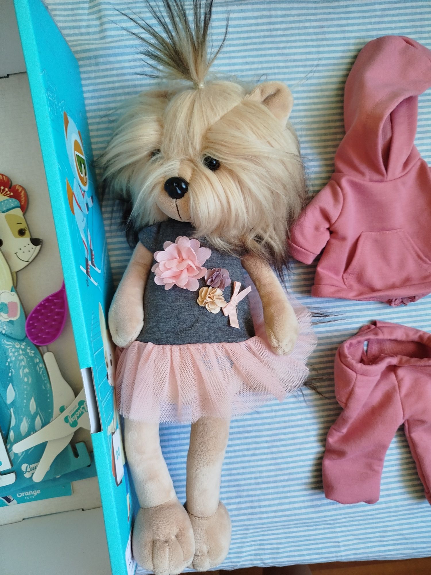 Собачка Lucky Doggy з одягом