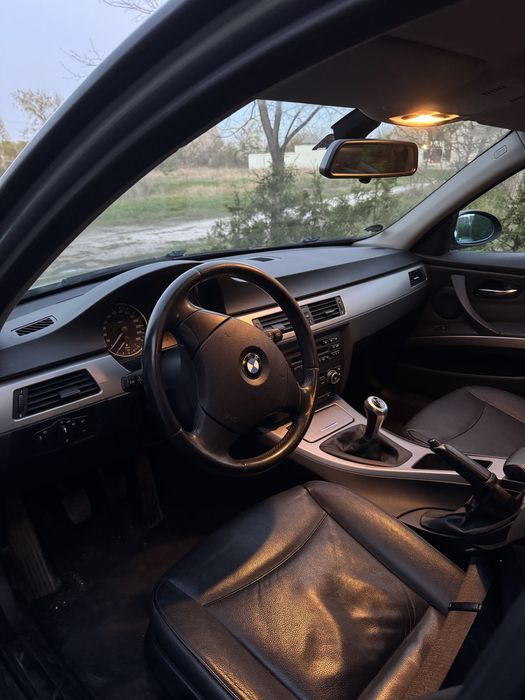 BMW e91 дизель 320. 2007