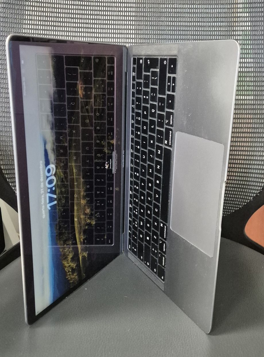 Mac air em bom estado com caixa