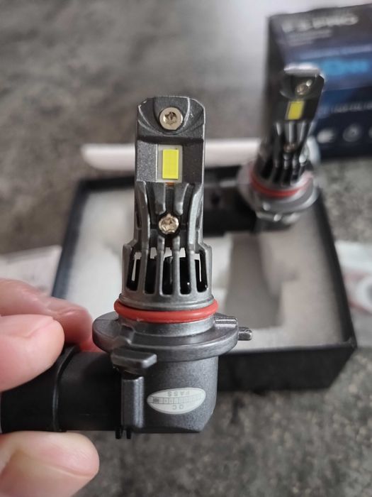 Лампи в фари LED InfoLight F3 Pro (цоколь HB3)