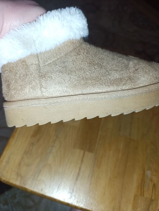 Продам угги дитячі 33 розмір