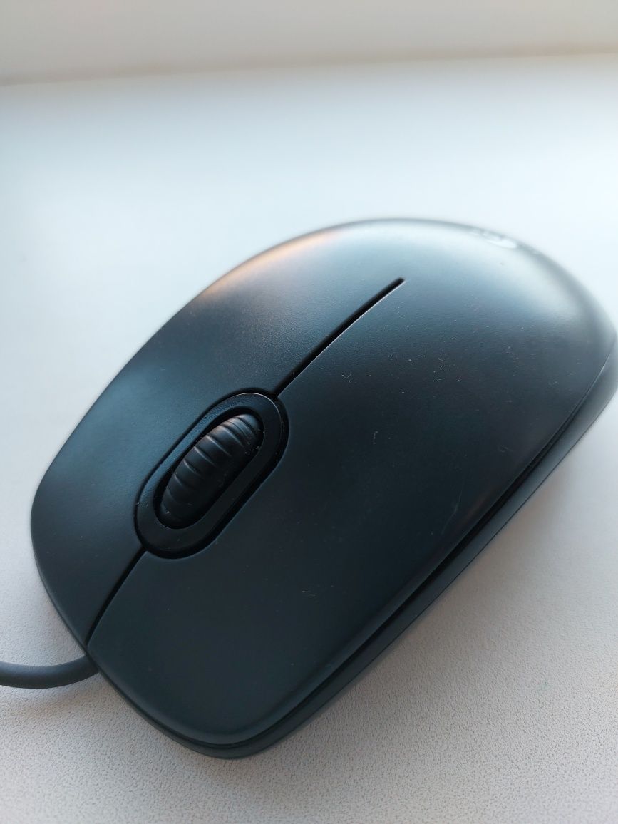 Комп'ютерна миша Logitech M90