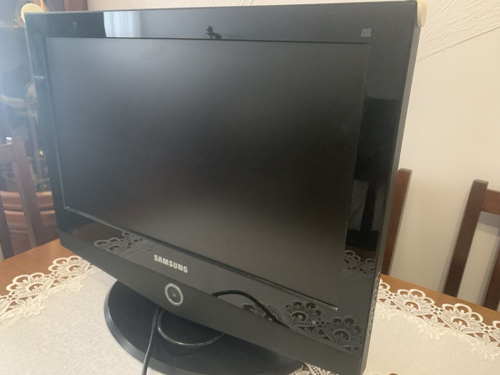 Telwizor Samsung 23 cale
