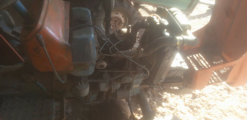 Vendo ou troco trator Kubota l1500